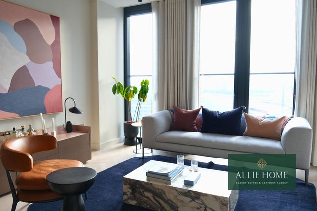 19 Sun St, London EC2A 2 bed apartment for sale