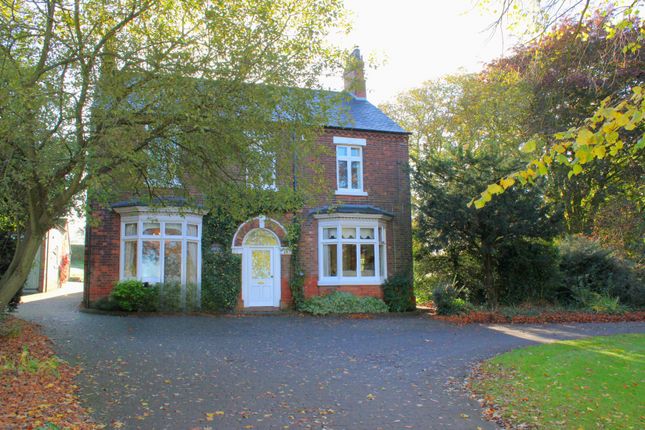 6 bedroom detached house for sale