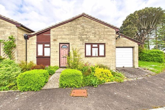Wessex Rise, Somerton 2 bed bungalow for sale