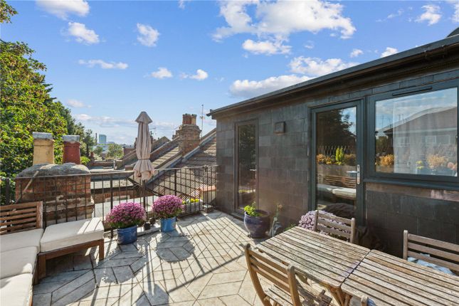 Hermitage Road, London, N4 2 bed apartment for sale