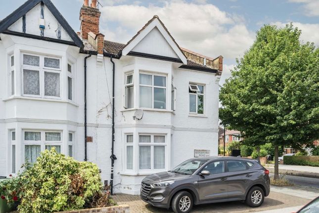 Sedgeford Road, London W12 2 bed flat for sale