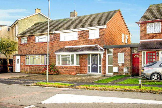 Middlesex Drive, Bletchley, Milton... 3 bed semi
