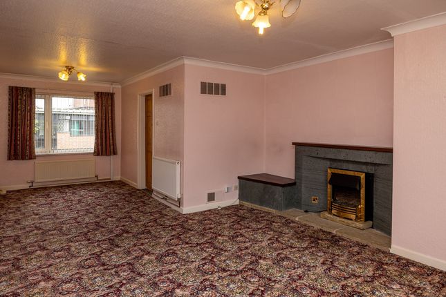 Pheasant Bank, Doncaster, DN11 3 bed detached house for sale
