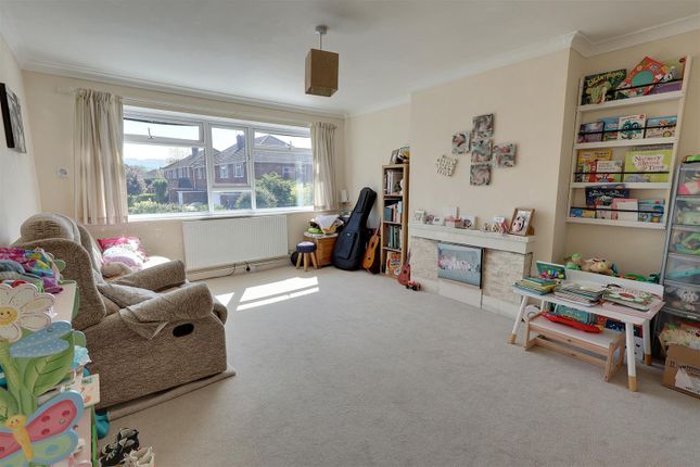 Tanners Close, Brockworth, Gloucester 2 bed flat for sale