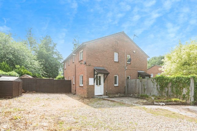 1 bedroom cluster house for sale