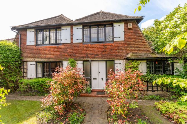 Thetford Road, New Malden, KT3 4 bed detached house for sale