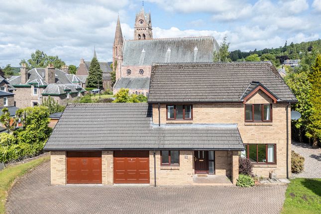 Nellfield Road, Crieff PH7 4 bed detached villa for sale