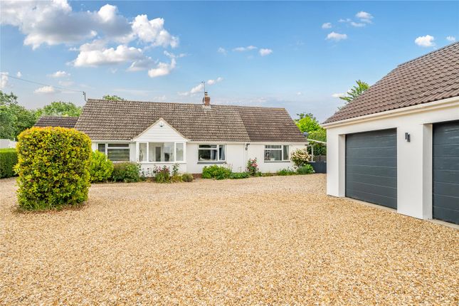 Picts Hill, Langport, Somerset, TA10 3 bed bungalow for sale