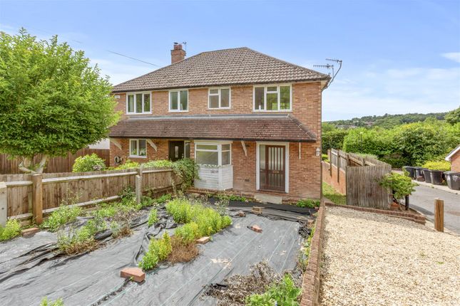 Southfield Road, High Wycombe HP13 3 bed semi