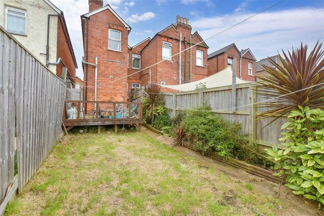 2 bed end terrace house