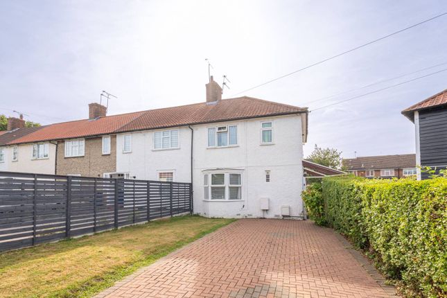 Blundell Road, Edgware, HA8 3 bed semi