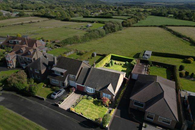 Main Road, Holmesfield, Derbyshire... 3 bed bungalow for sale