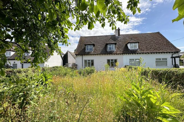 Moreton Bridge, Moreton, Ongar, CM5 3 bed semi