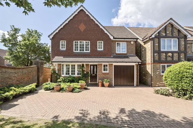 Dukes Avenue, Kingston Upon Thames KT2 5 bed detached house for sale