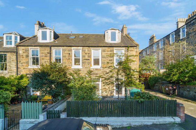 11 Cochrane Place, Leith Links... 1 bed flat for sale
