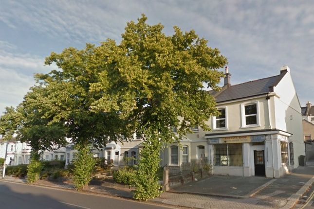 4 bedroom end of terrace house for sale