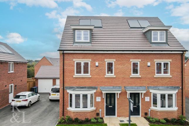 3 bed semi-detached house