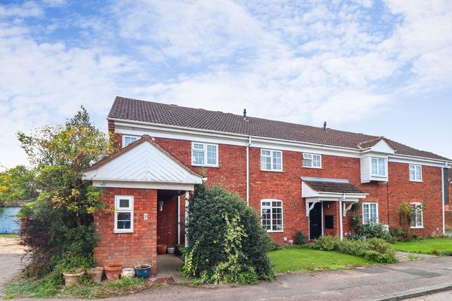 Chinnor Close, Bedford 3 bed end of terrace house for sale