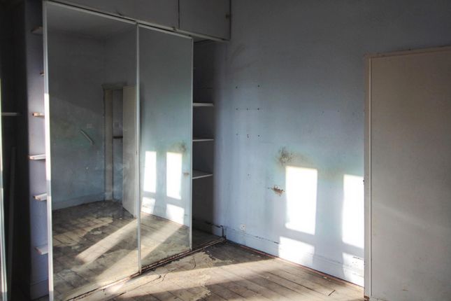 2 bedroom house for sale