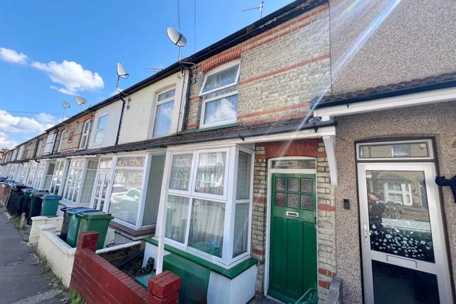 Watford, Hertfordshire WD19 2 bed terraced house for sale