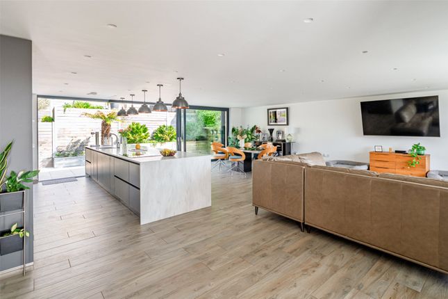 Kearsley Drive, Findon Valley... 3 bed detached house for sale