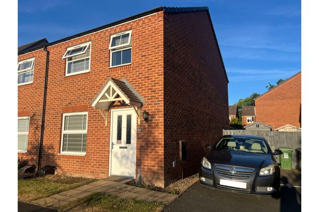 3 bed semi-detached house
