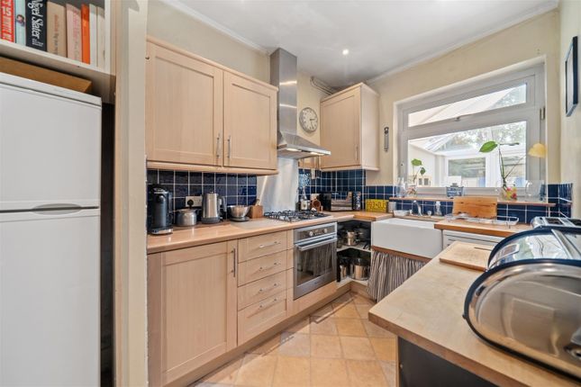 Edna Road, Raynes Park SW20 3 bed terraced house for sale