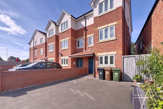 Southport, Merseyside PR8 3 bed townhouse for sale