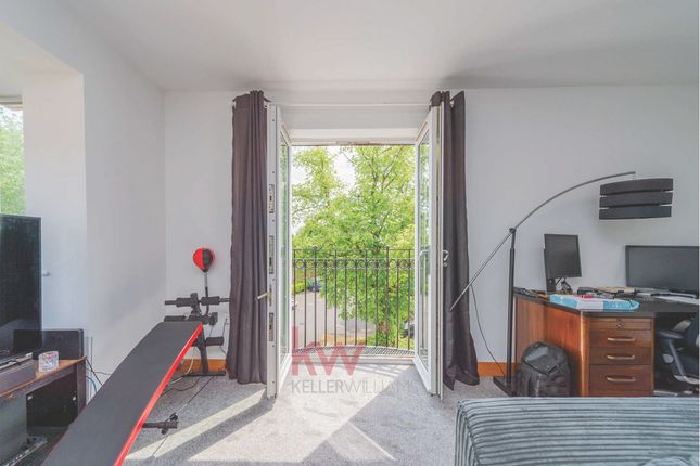2 bed flat