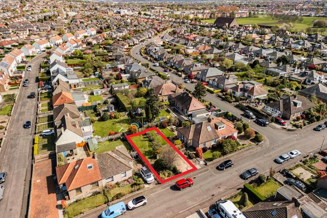 3 bedroom semi-detached bungalow for sale