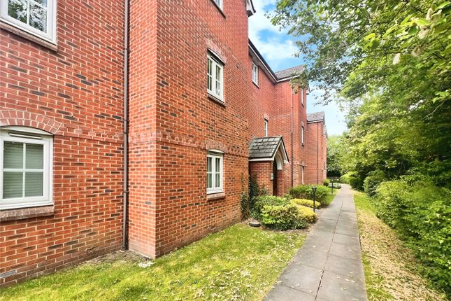 Hendeley Court, Staffordshire DE14 2 bed flat for sale