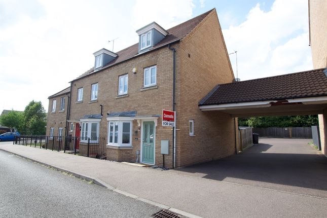 4 bedroom end of terrace house for sale