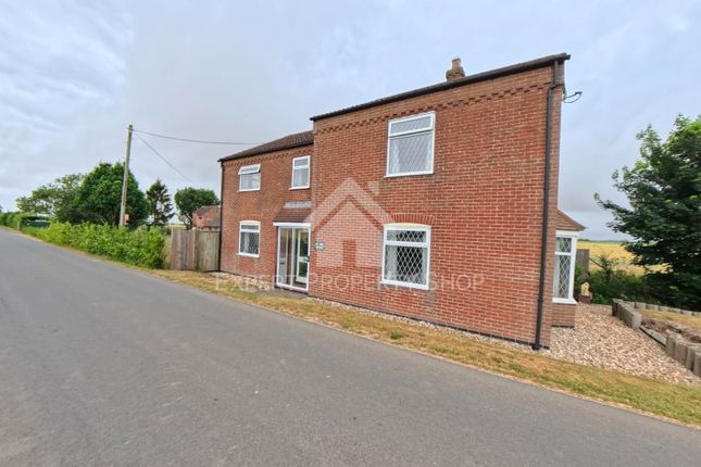 Hedgehog Bridge, Brothertoft 4 bed equestrian property for sale