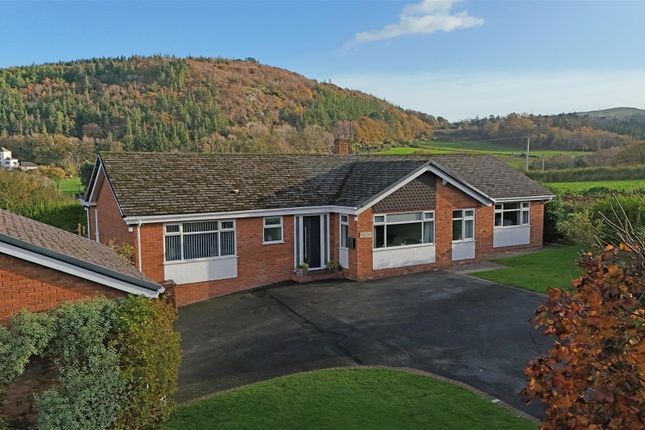 4 bedroom detached bungalow for sale