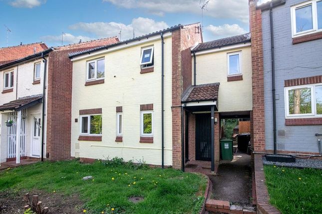 5 bedroom end of terrace house for sale