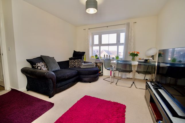 Coopers Meadow, Coventry, CV7 2 bed apartment for sale