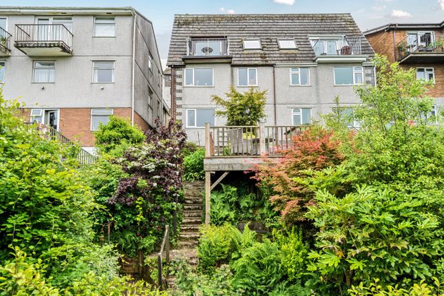4 bed semi-detached house
