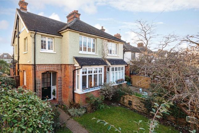 Church Walk, Thames Ditton KT7 3 bed semi