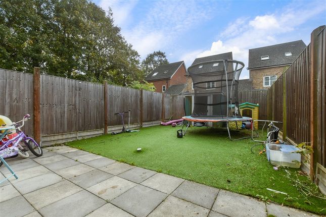 Cantium Place, Snodland, Kent 3 bed end of terrace house for sale