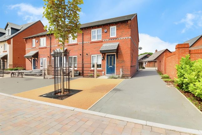 Henry Hughes Drive, Shavington 3 bed terraced house for sale