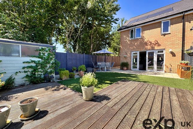 Fullingpits Avenue, Maidstone ME16 3 bed semi