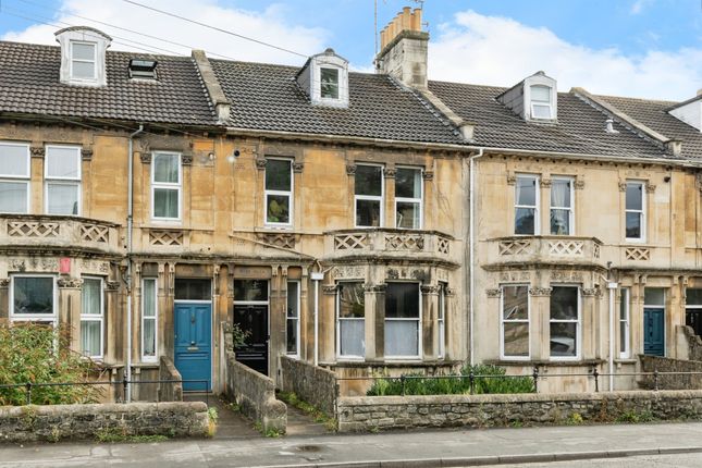 2 bedroom maisonette for sale