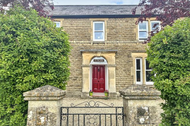 Thornhill Road, South Marston... 4 bed detached house for sale