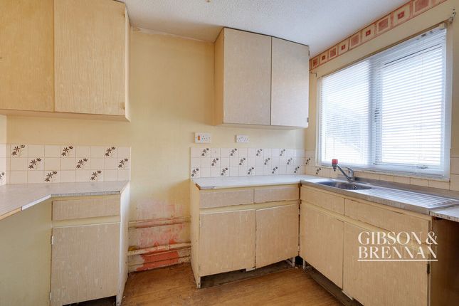 Malyons, Basildon, SS13 3 bed terraced house for sale