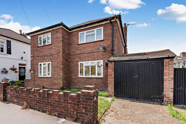2 bedroom maisonette for sale