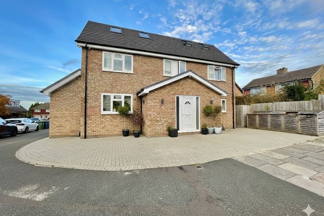 Sutherland Place, Luton... 7 bed detached house for sale