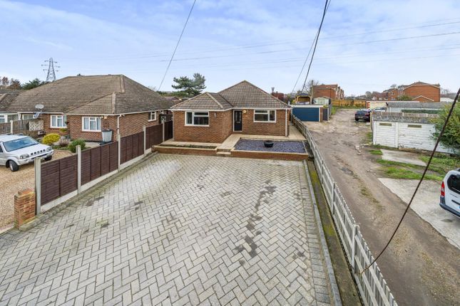 Annie Road, Snodland 3 bed detached bungalow for sale