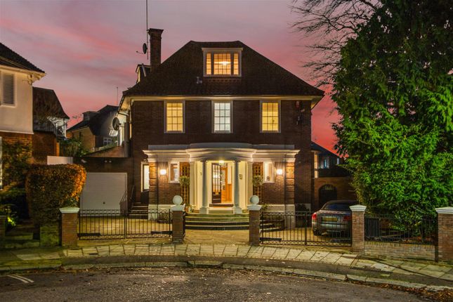 West Heath Close, Hampstead, NW3 6 bed house for sale