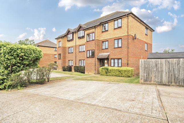 Copper Hall Close, Rustington, BN16 2 bed flat for sale