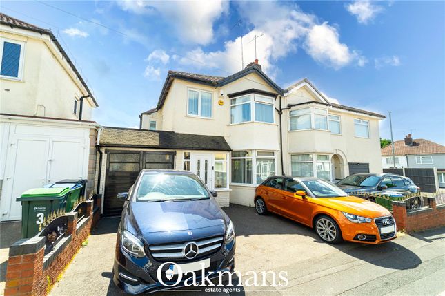 Rose Avenue, Oldbury, West Midlands, B68 3 bed semi